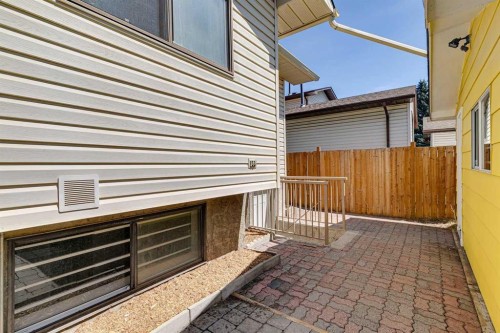 3624 Cedarille Drive Sw, Calgary, AB - Outdoor With Exterior
