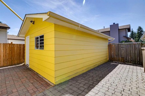 3624 Cedarille Drive Sw, Calgary, AB - Outdoor With Exterior