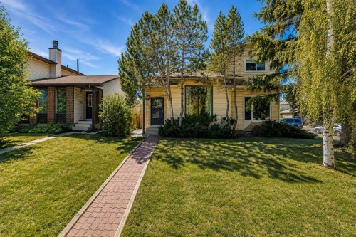 3624 Cedarille Drive Sw, Calgary, AB - Outdoor With Facade