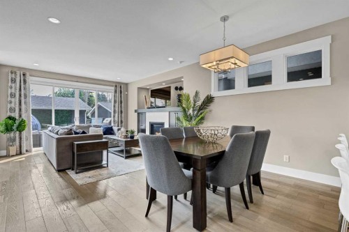 2830 42 Street Sw, Calgary, AB - Indoor Photo Showing Dining Room