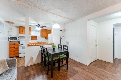 1502 40 Street Se, Calgary, AB - Indoor Photo Showing Dining Room
