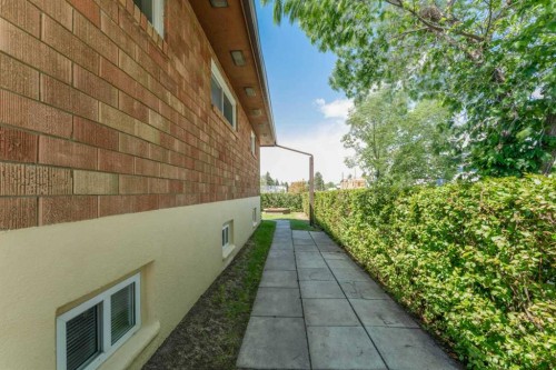 1502 40 Street Se, Calgary, AB - 