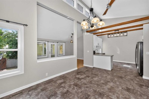 91 Emberdale Way Se, Airdrie, AB - Indoor
