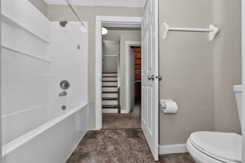 91 Emberdale Way Se, Airdrie, AB - Indoor Photo Showing Bathroom