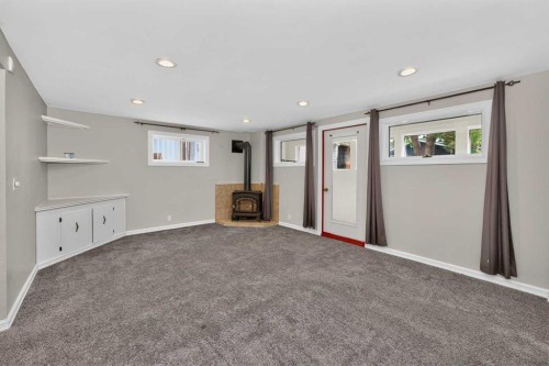 91 Emberdale Way Se, Airdrie, AB - Indoor