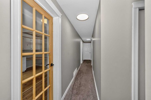91 Emberdale Way Se, Airdrie, AB - Indoor Photo Showing Other Room
