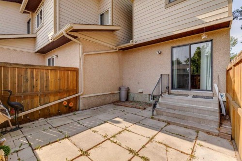 91 Deerfield Drive Se, Calgary, AB - Outdoor With Exterior