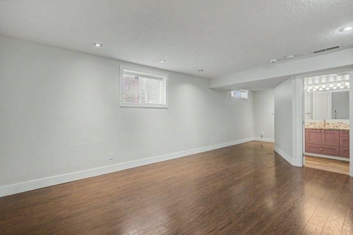 218 Cougarstone Circle Sw, Calgary, AB - Indoor Photo Showing Other Room