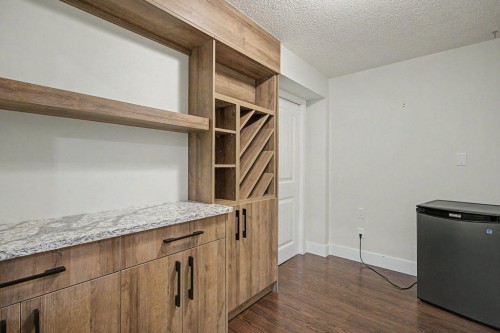 218 Cougarstone Circle Sw, Calgary, AB - Indoor