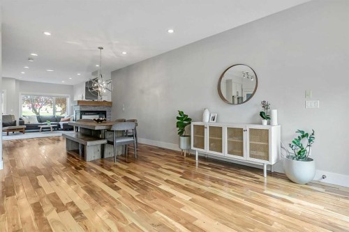 5013 23 Avenue Nw, Calgary, AB - Indoor