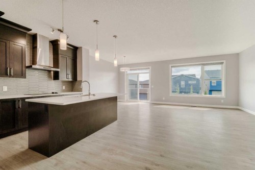 22 Sage Bluff Heights Nw, Calgary, AB - Indoor Photo Showing Kitchen With Upgraded Kitchen