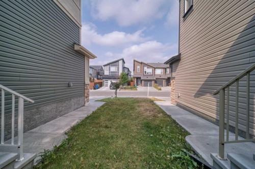 22 Sage Bluff Heights Nw, Calgary, AB - Outdoor