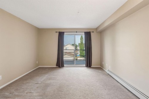 1305-8 Bridlecrest Drive Sw, Calgary, AB - Indoor Photo Showing Other Room