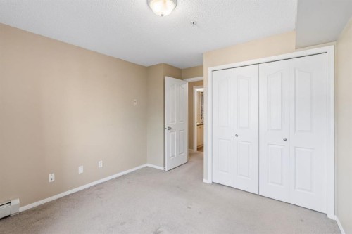 1305-8 Bridlecrest Drive Sw, Calgary, AB - Indoor Photo Showing Other Room