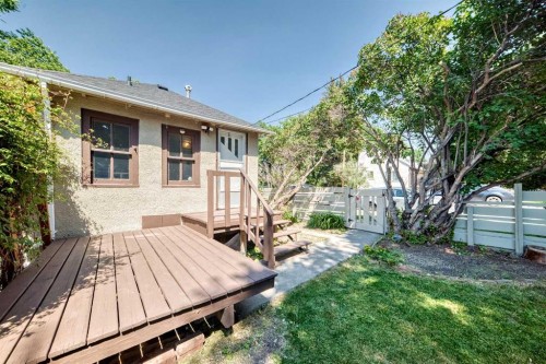 139 11 Avenue Ne, Calgary, AB - Outdoor