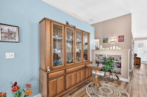 18 Shawbrooke Rise Sw, Calgary, AB - Indoor Photo Showing Other Room