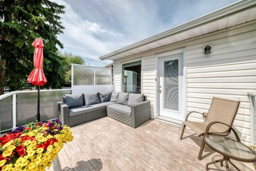 18 Shawbrooke Rise Sw, Calgary, AB - Outdoor With Deck Patio Veranda With Exterior