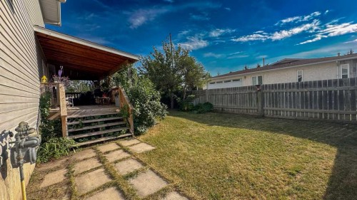 407 1 Avenue Nw, Sundre, AB - Outdoor