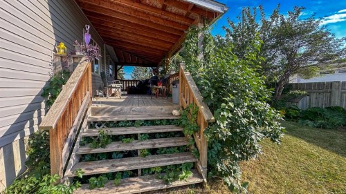 407 1 Avenue Nw, Sundre, AB - Outdoor With Deck Patio Veranda