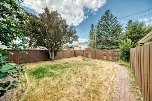 291 Falton Drive Ne, Calgary, AB - Outdoor