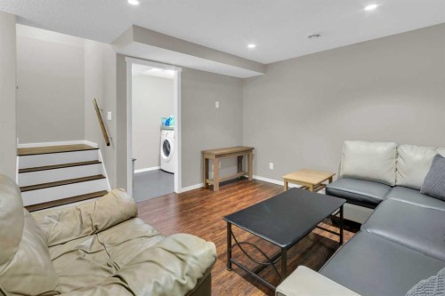 87 Marine Drive Se, Calgary, AB - Indoor Photo Showing Other Room