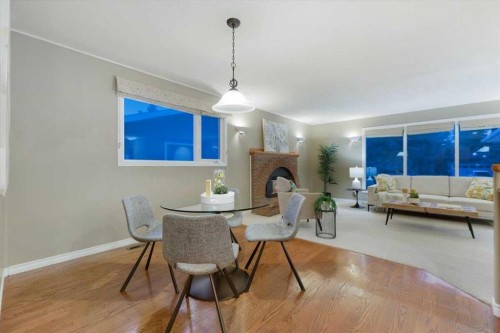 124 Oakmoor Place Sw, Calgary, AB - Indoor Photo Showing Dining Room