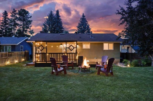 124 Oakmoor Place Sw, Calgary, AB - Outdoor With Deck Patio Veranda