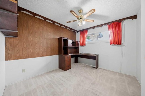 15 Glenview Drive Sw, Calgary, AB - Indoor Photo Showing Other Room