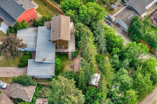15 Glenview Drive Sw, Calgary, AB - Outdoor