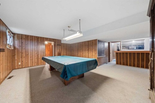 15 Glenview Drive Sw, Calgary, AB - Indoor Photo Showing Other Room