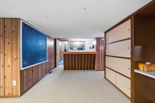 15 Glenview Drive Sw, Calgary, AB -  Photo Showing Other Room