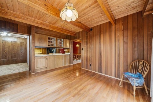 15 Glenview Drive Sw, Calgary, AB - Indoor