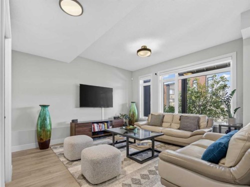 307 Royal Elm Road Nw, Calgary, AB - Indoor Photo Showing Living Room