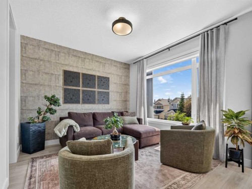 307 Royal Elm Road Nw, Calgary, AB - Indoor Photo Showing Living Room