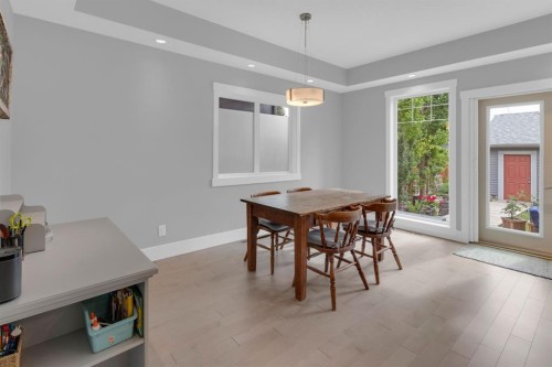 4616 82 Street Nw, Calgary, AB - Indoor Photo Showing Dining Room
