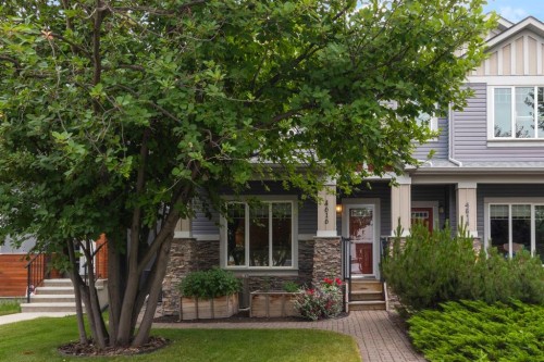 4616 82 Street Nw, Calgary, AB - Outdoor With Facade