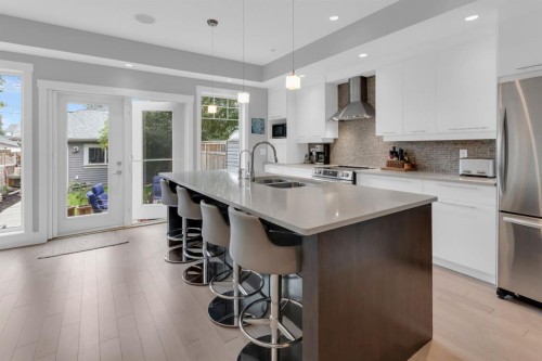 4616 82 Street Nw, Calgary, AB - Indoor Photo Showing Kitchen With Double Sink With Upgraded Kitchen