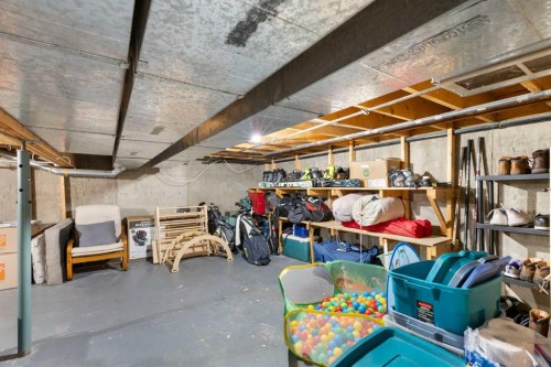 44 Sunmount Crescent Se, Calgary, AB - Indoor