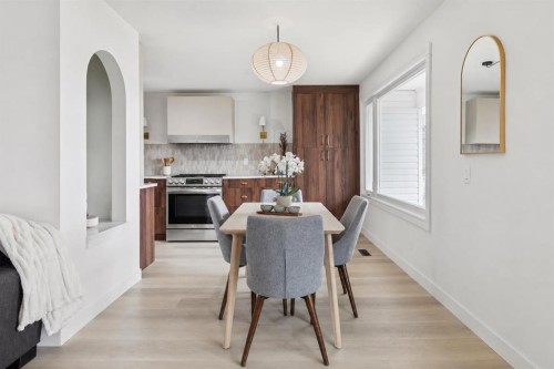 1212 Lake Sylvan Drive Se, Calgary, AB - Indoor