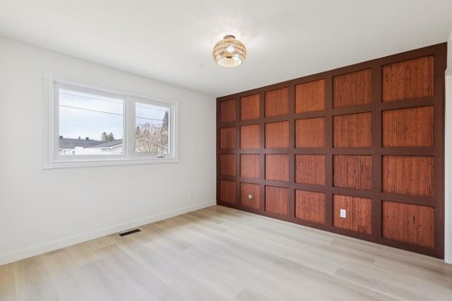 1212 Lake Sylvan Drive Se, Calgary, AB - Indoor Photo Showing Other Room