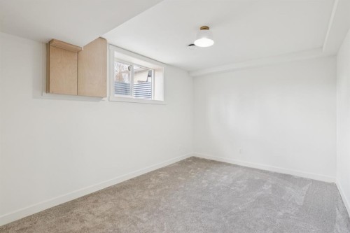 1212 Lake Sylvan Drive Se, Calgary, AB - Indoor Photo Showing Other Room