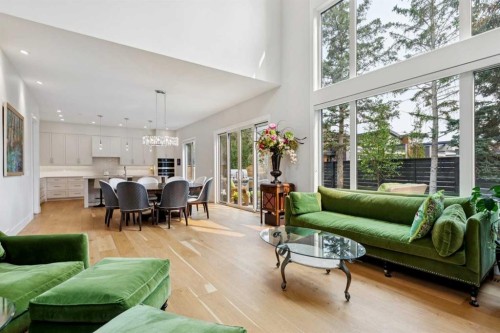23 Elveden Park Sw, Calgary, AB - Indoor Photo Showing Living Room
