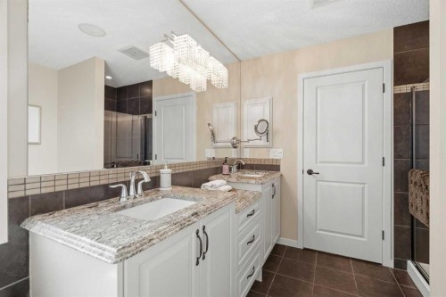 160 Brightoncrest Manor Se, Calgary, AB - Indoor Photo Showing Bathroom