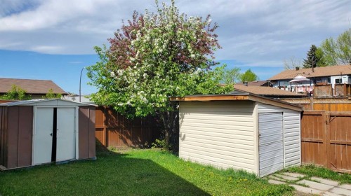 27 Aberdare Crescent Ne, Calgary, AB - Outdoor