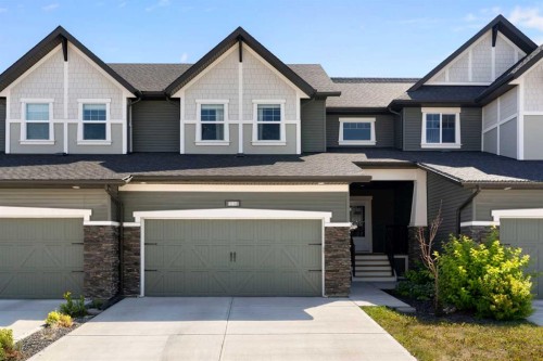 143 Cooperswood Place SW Airdrie, AB T4B 3Y7