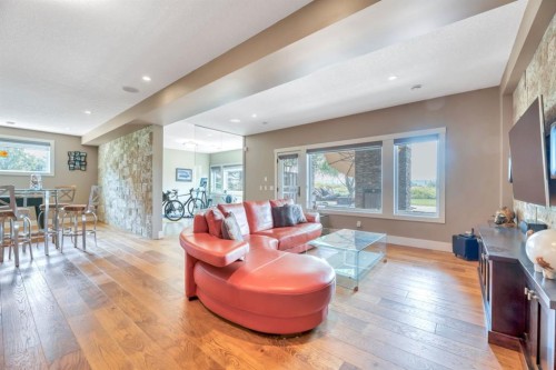 16 Heaver Gate, Rural Foothills County, AB - Indoor Photo Showing Living Room