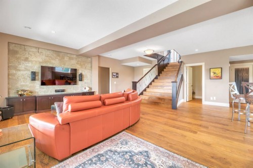 16 Heaver Gate, Rural Foothills County, AB - Indoor Photo Showing Living Room