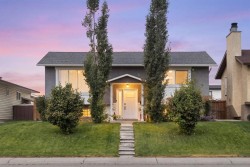 172 Rundlefield Crescent NE Calgary, AB T1Y 2V5