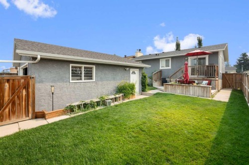 172 Rundlefield Crescent Ne, Calgary, AB - Outdoor With Deck Patio Veranda