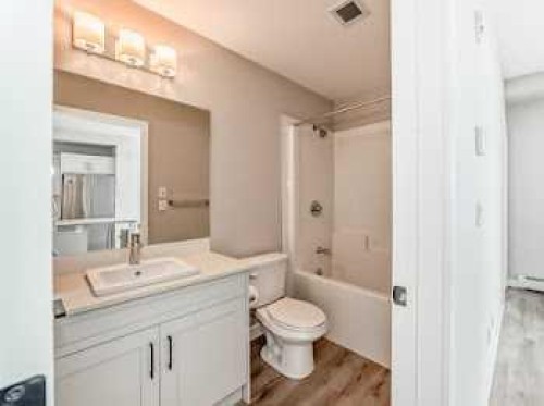 110-30 Sage Hill Walk Nw, Calgary, AB - Indoor Photo Showing Bathroom